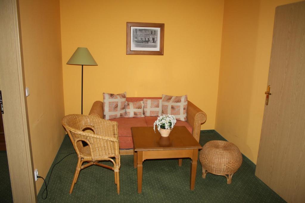 Hotel Boucek Mochov Szoba fotó